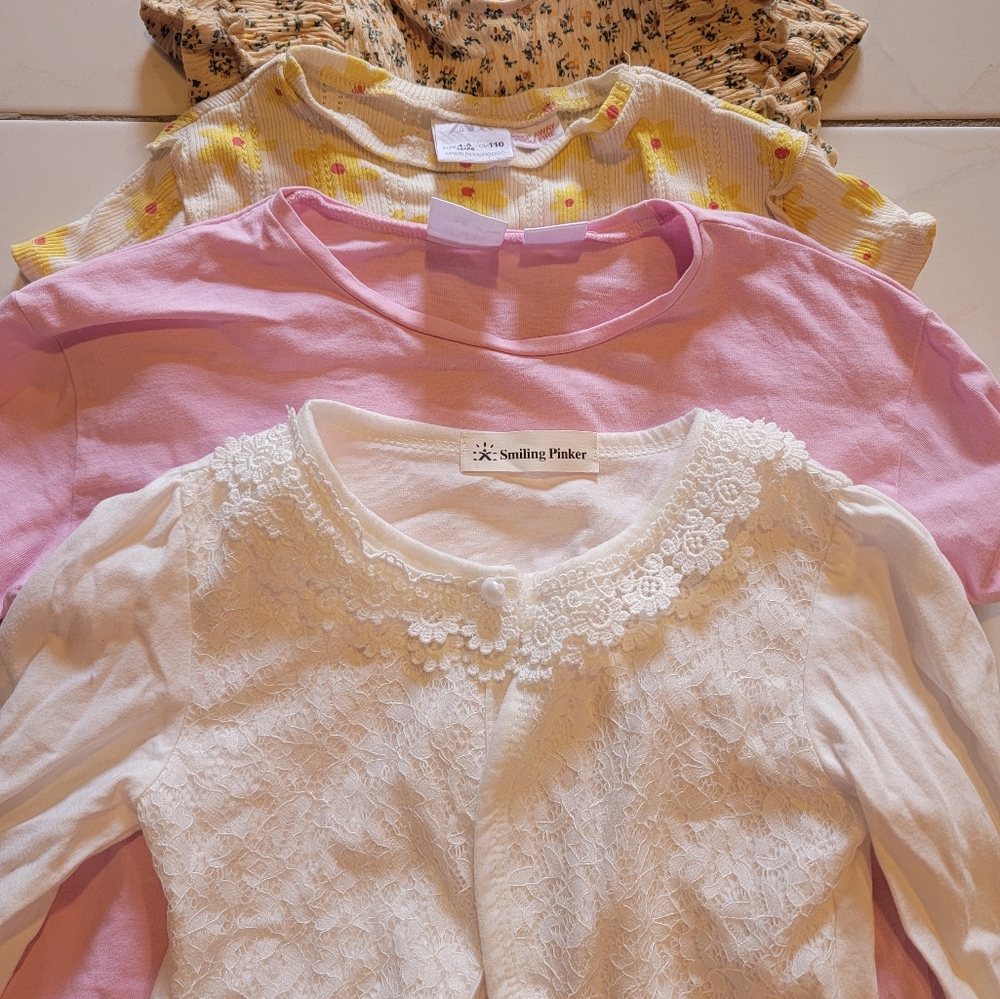 Girls T shirt set of 3 & 1 cardigan,size 4-5,zara,smiling pinker,white,pink